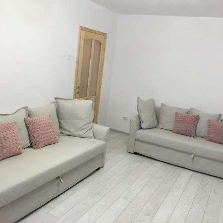 Patricia Apartment ซินายา ภายนอก รูปภาพ