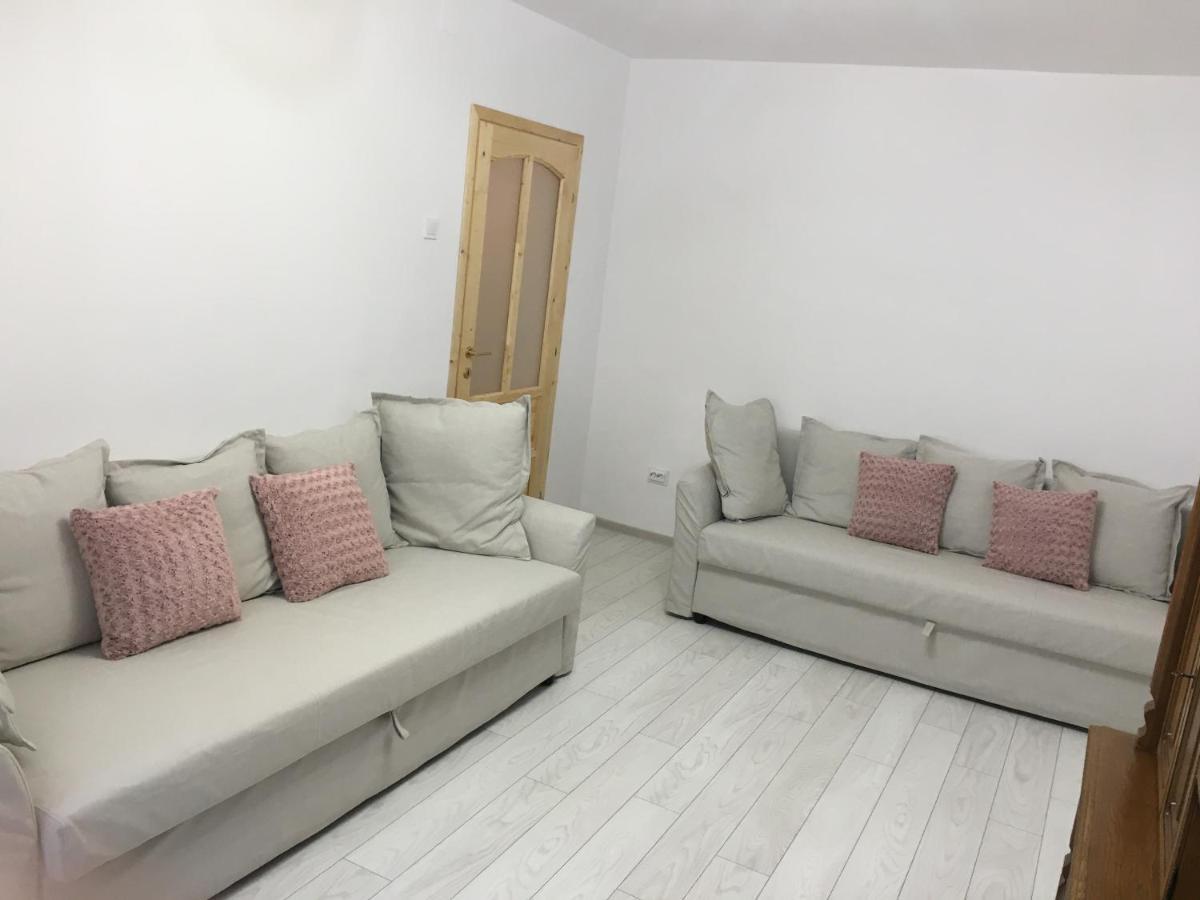 Patricia Apartment ซินายา ภายนอก รูปภาพ
